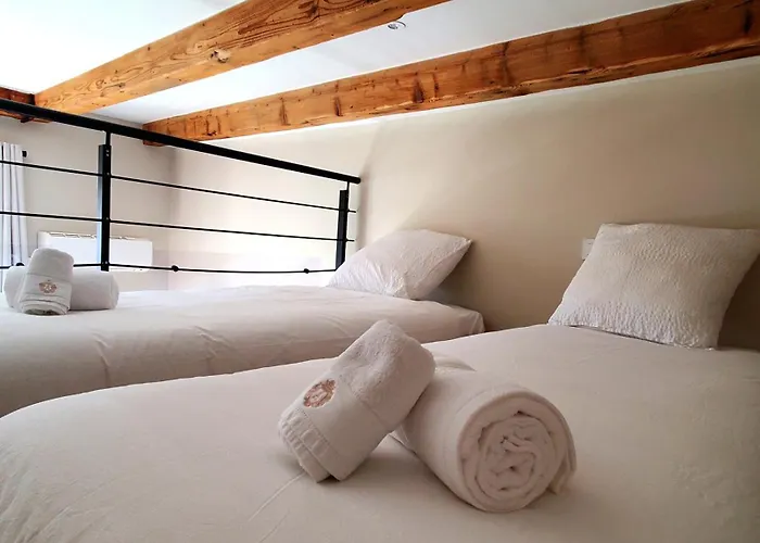 公寓 Bioves - Mezzanine Studio, Charming & Comfortable